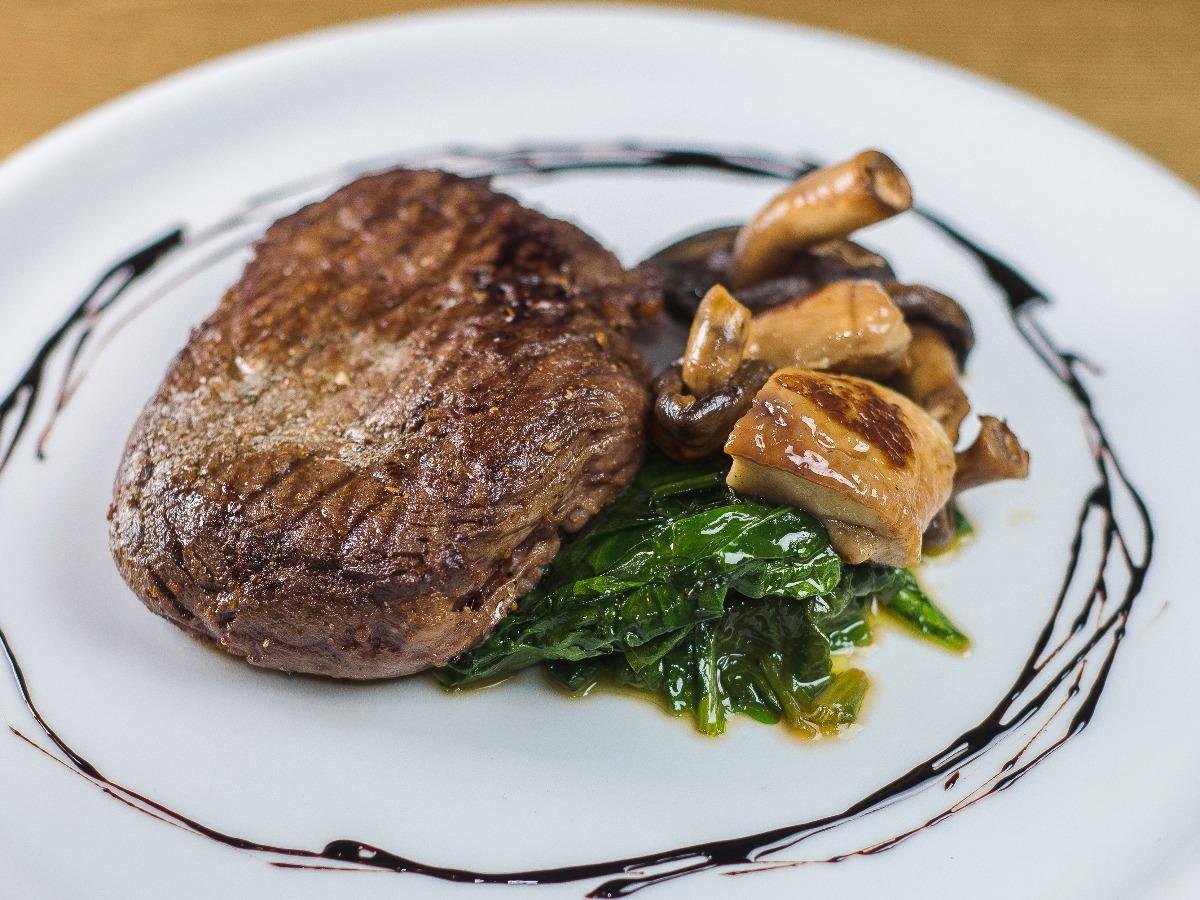 Peppered Steaks