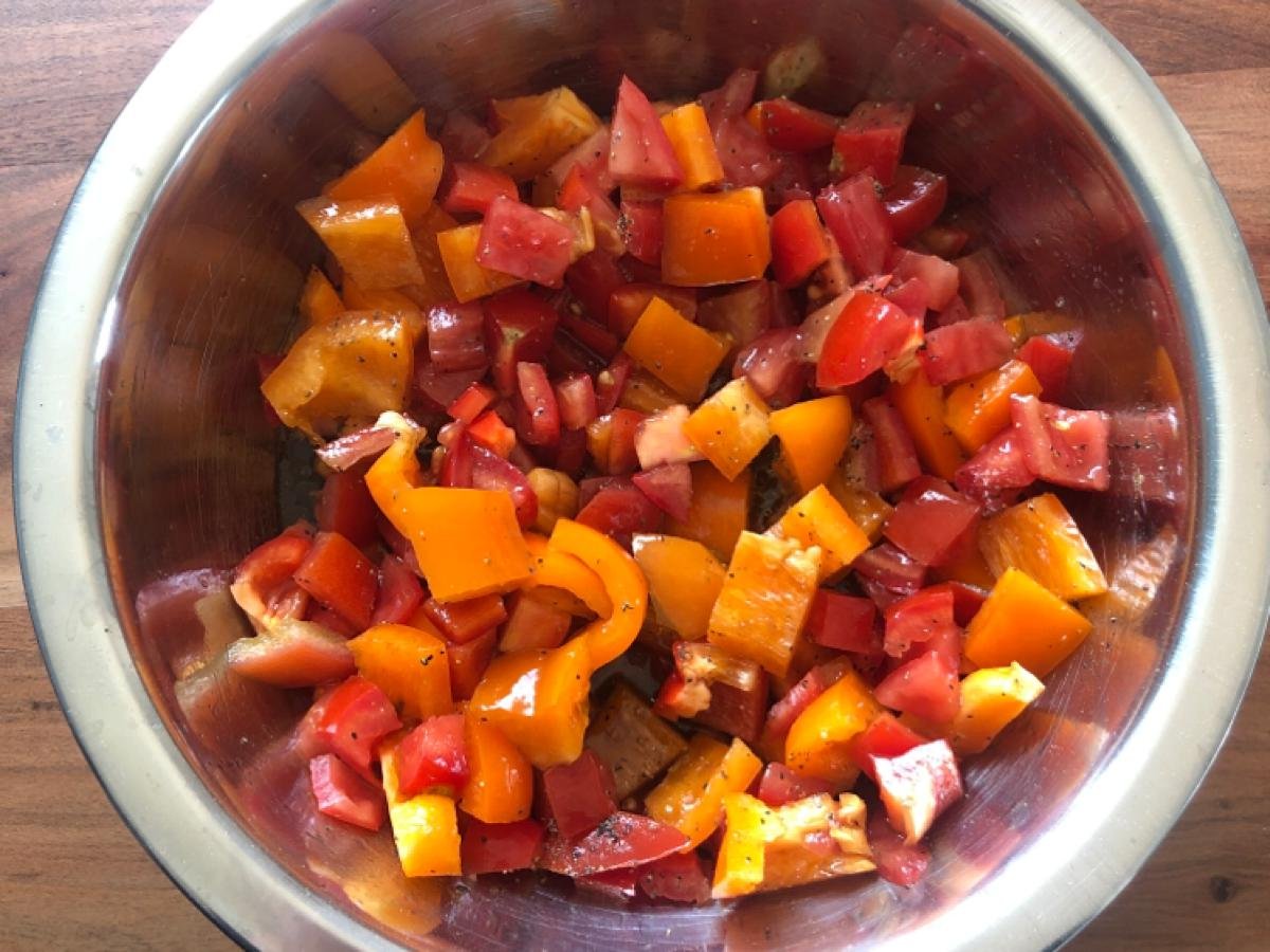 Red Pepper & Tomato Salad
